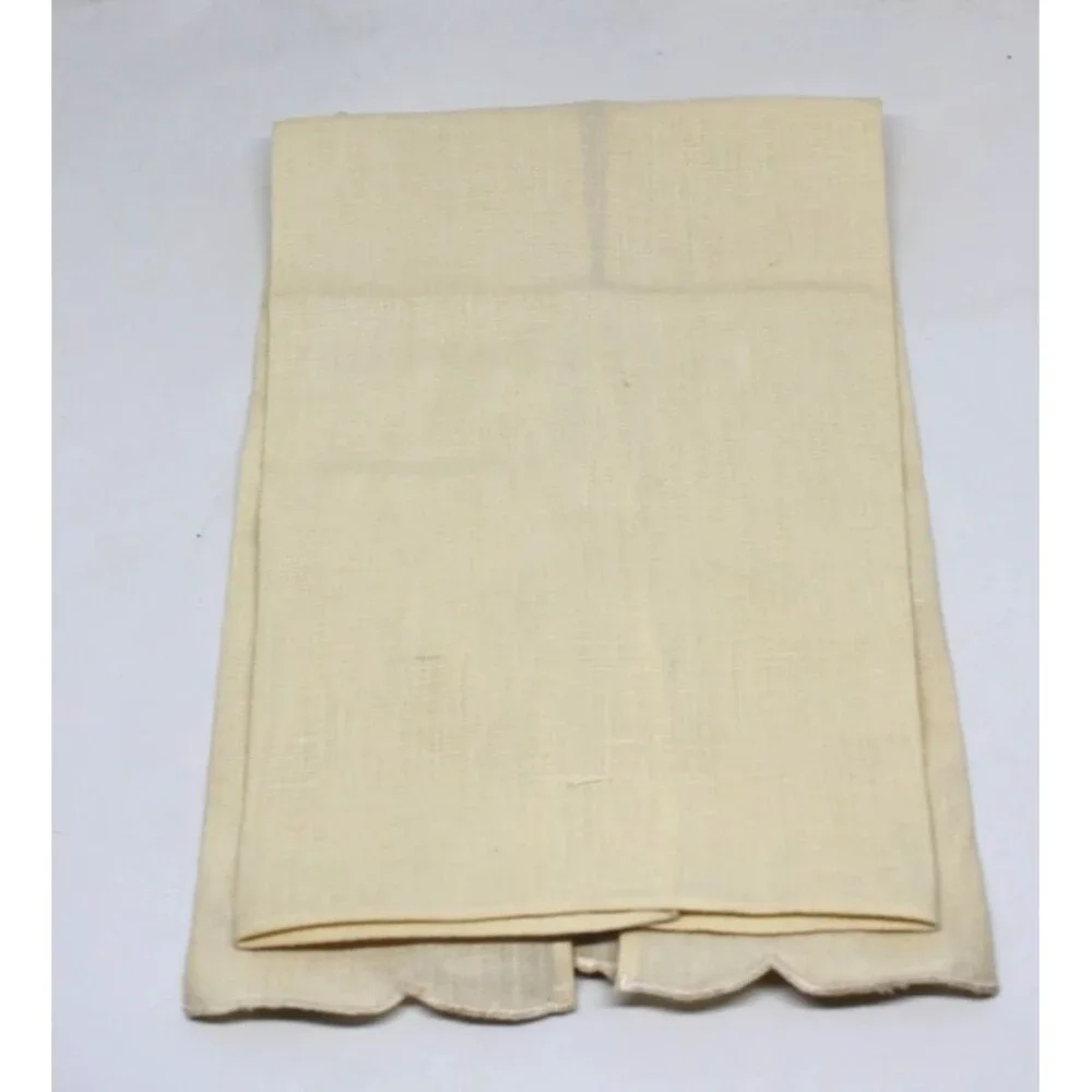 Beautiful Hand Embroidered Guest Towel Doily Soft Beige 17 x 11 Inch CUTE